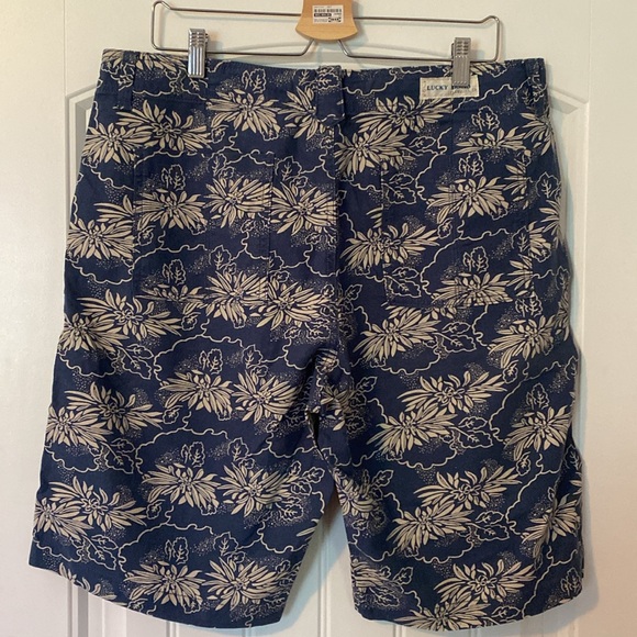 Lucky Brand Mens Shorts - Picture 2 of 4